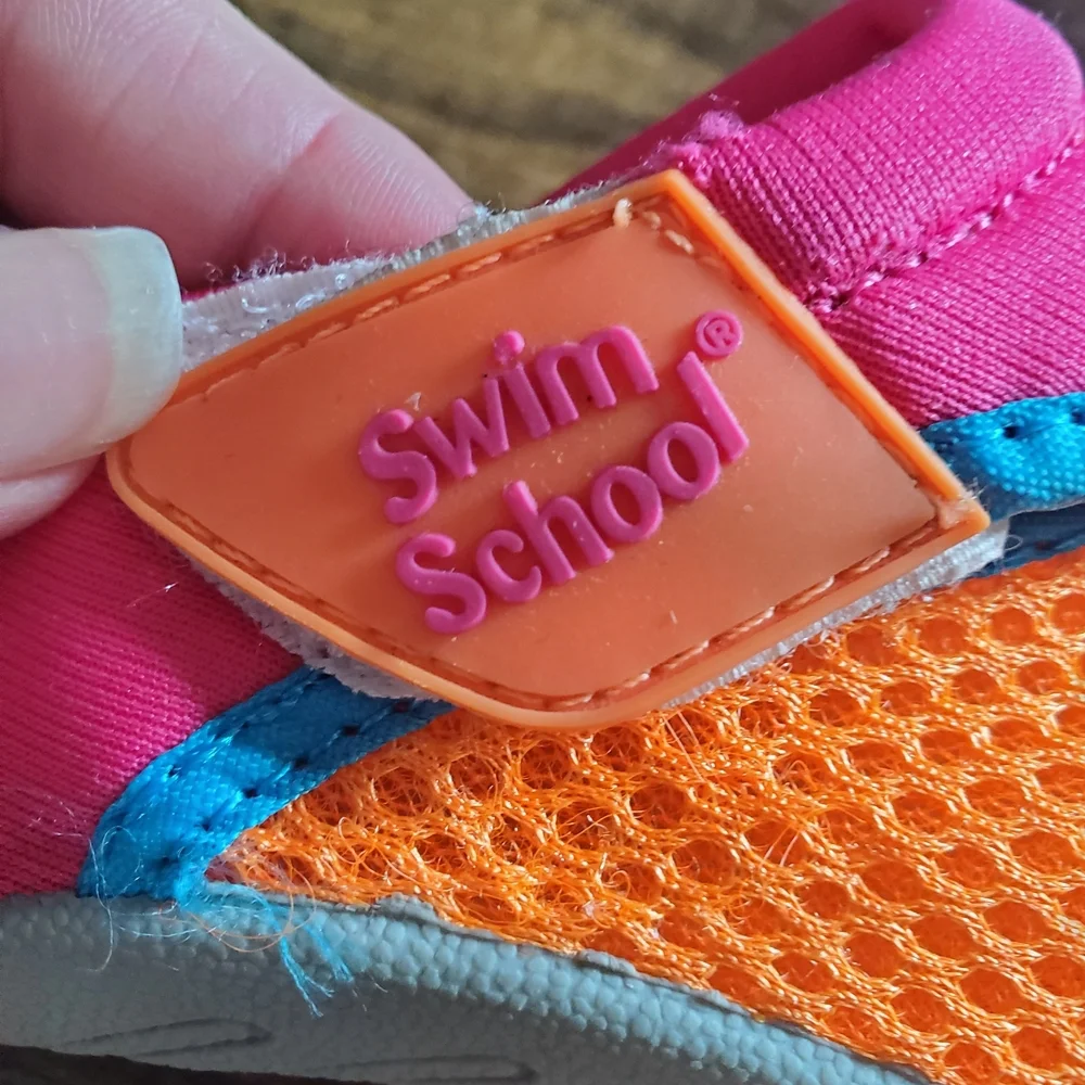 AQUA Toddler Girl Size 9 Pink and Orange Water Shoes with Breathable Mesh